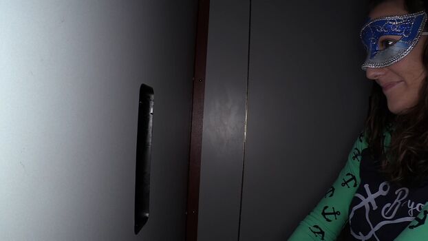 Gloryhole swallow  page leaked private photo uncensored HD quality