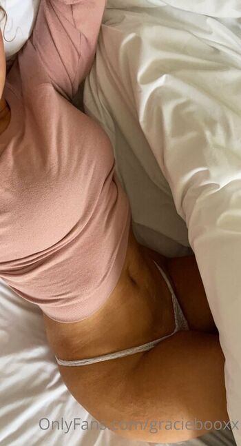 Graciebooxx leaked private photo uncensored HD quality