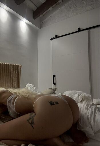 Gwendolynceline  page leaked private photo uncensored HD quality