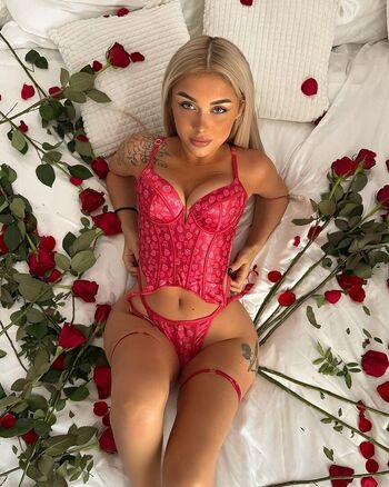 Gwendolynceline  page leaked private photo uncensored HD quality