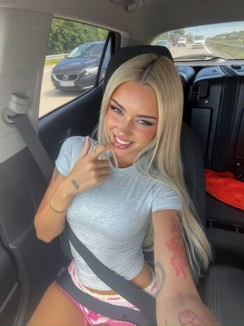 Gwendolynceline leaked private photo uncensored HD quality