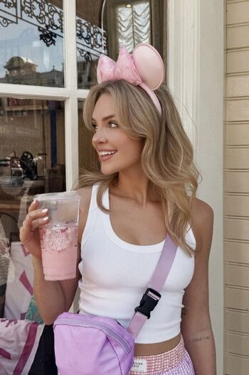 Hailey malles page leaked private photo uncensored HD quality