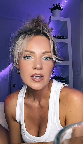 Hailey malles leaked private photo uncensored HD quality