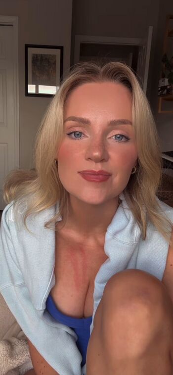 Hailey malles page leaked private photo uncensored HD quality
