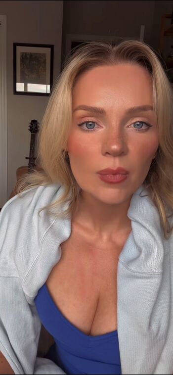 Hailey malles page leaked private photo uncensored HD quality