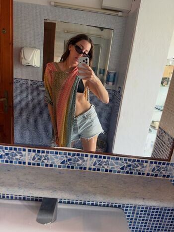 Haim sisters leaked private photo uncensored HD quality