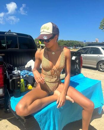 Hawaii baddies  page leaked private photo uncensored HD quality