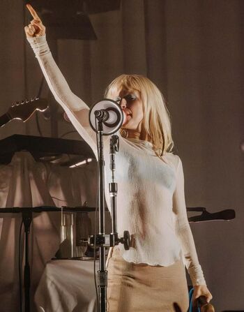 Hayley williams page leaked private photo uncensored HD quality