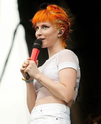 Hayley williams page leaked private photo uncensored HD quality