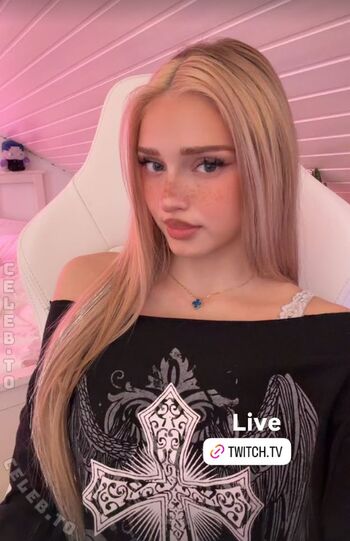 Honeypuu  page leaked private photo uncensored HD quality