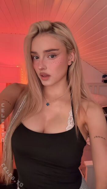 Honeypuu  page leaked private photo uncensored HD quality