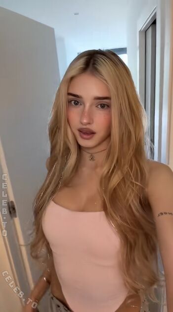 Honeypuu  page leaked private photo uncensored HD quality