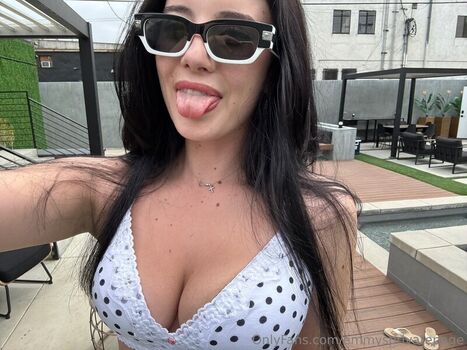 Hotblockchain page leaked private photo uncensored HD quality