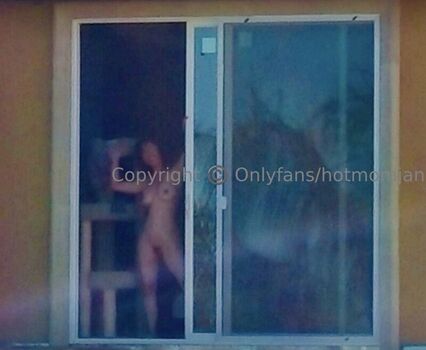Hotmomjane leaked private photo uncensored HD quality