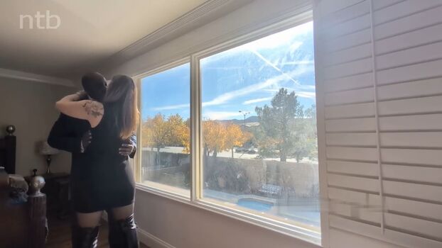 Hotwifeshante leaked private photo uncensored HD quality