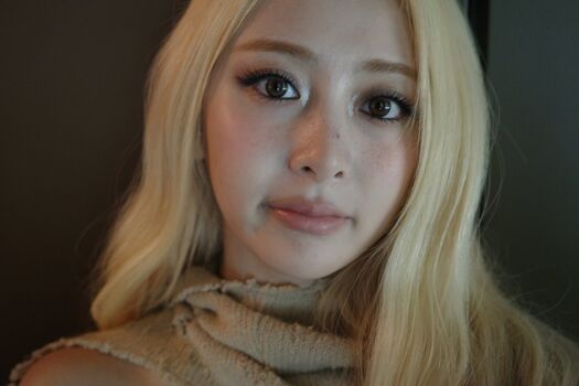 Huh yunjin  page leaked private photo uncensored HD quality