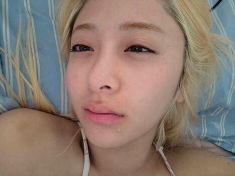 Huh yunjin  page leaked private photo uncensored HD quality