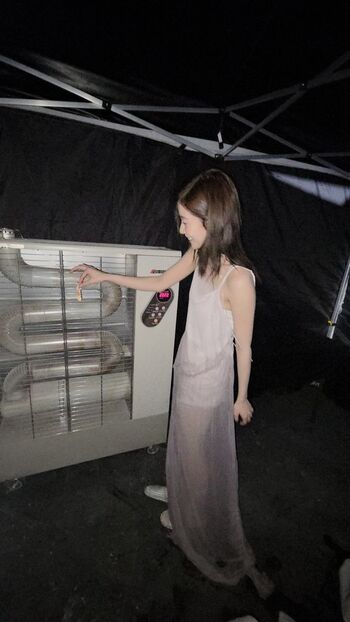 Huh yunjin  page leaked private photo uncensored HD quality