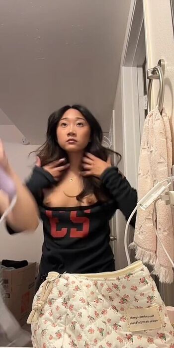 Iluvgummybears leaked private photo uncensored HD quality