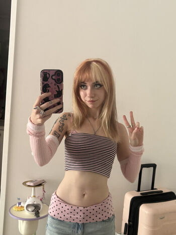 Iluvmeww page leaked private photo uncensored HD quality