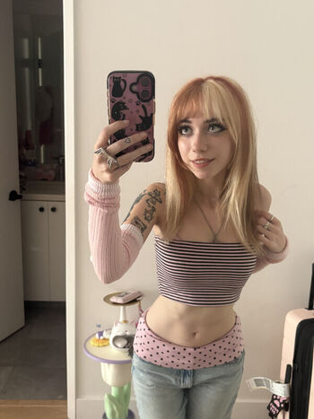 Iluvmeww page leaked private photo uncensored HD quality