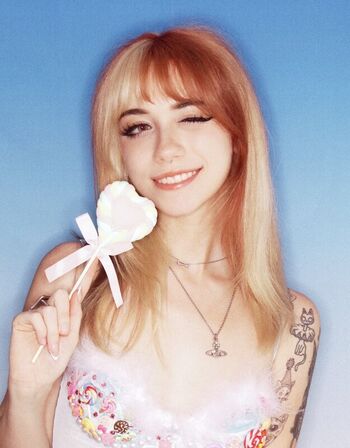 Iluvmeww page leaked private photo uncensored HD quality