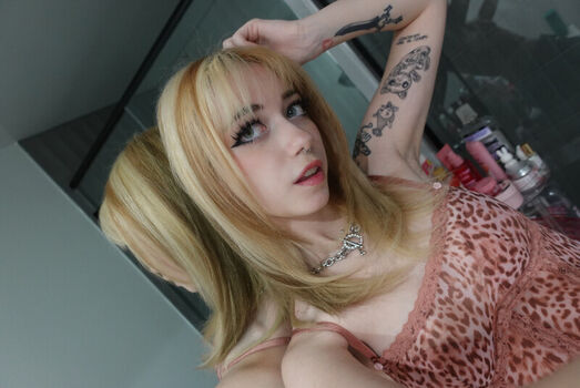 Iluvmeww page leaked private photo uncensored HD quality