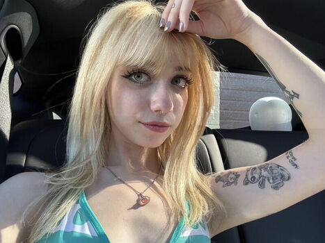 Iluvmeww leaked private photo uncensored HD quality