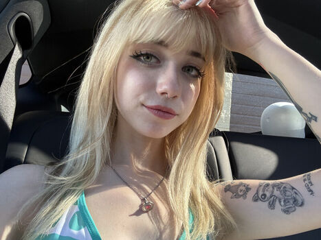 Iluvmeww leaked private photo uncensored HD quality