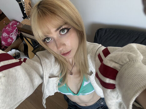 Iluvmeww leaked private photo uncensored HD quality