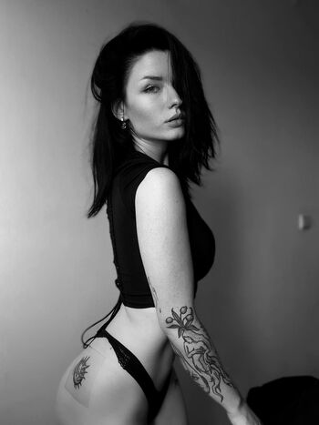 Innervus  page leaked private photo uncensored HD quality