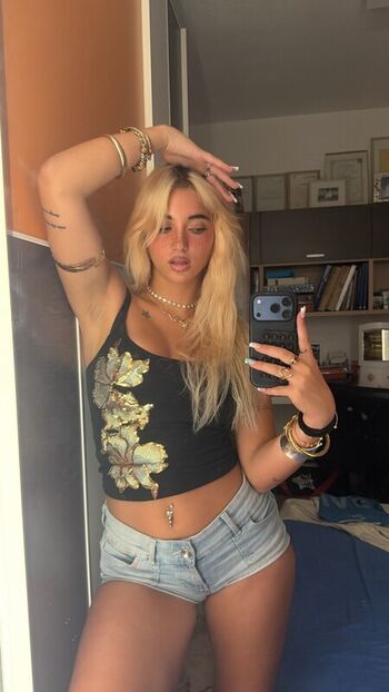 Iris vallaranii leaked private photo uncensored HD quality