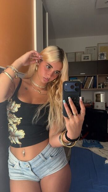 Iris vallaranii leaked private photo uncensored HD quality