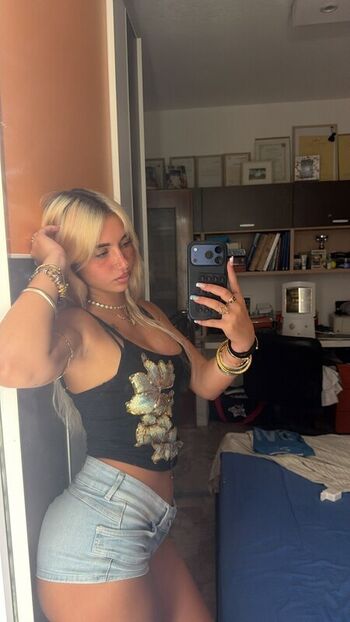 Iris vallaranii leaked private photo uncensored HD quality