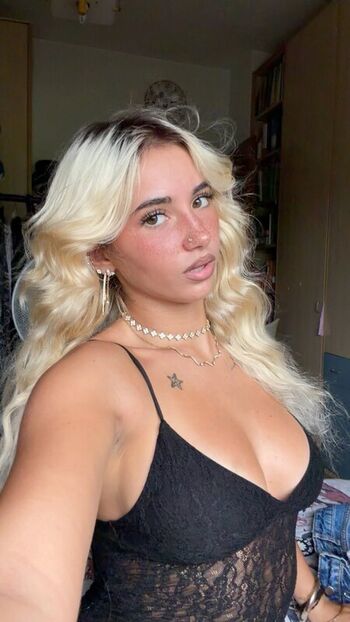 Iris vallaranii leaked private photo uncensored HD quality