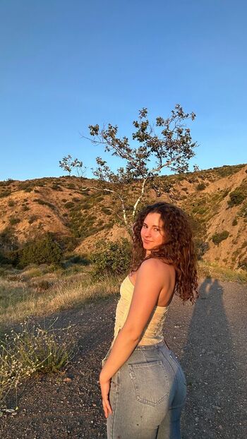 Isabelaluckoww leaked private photo uncensored HD quality