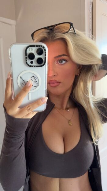 Izzytaffs page leaked private photo uncensored HD quality