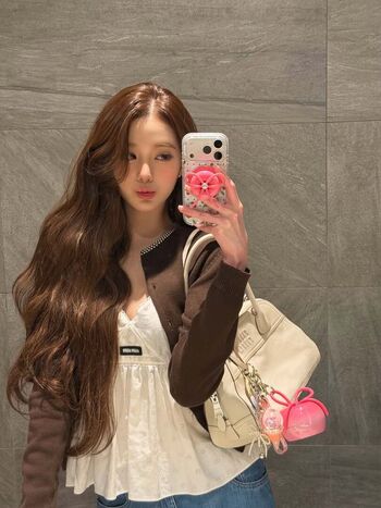 Jang won young page leaked private photo uncensored HD quality