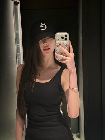 Jang won young page leaked private photo uncensored HD quality