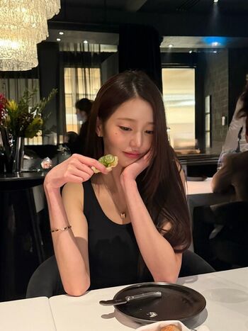 Jang won young page leaked private photo uncensored HD quality