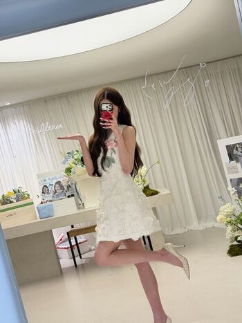 Jang won young page leaked private photo uncensored HD quality