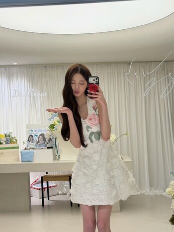 Jang won young page leaked private photo uncensored HD quality