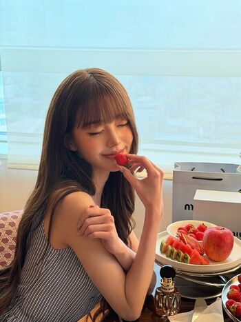 Jang won young page leaked private photo uncensored HD quality