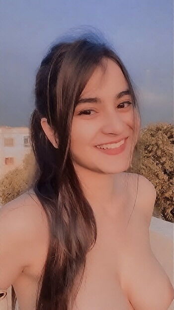 Janshi dayal page leaked private photo uncensored HD quality