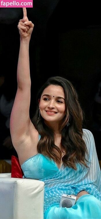Janshi dayal page leaked private photo uncensored HD quality