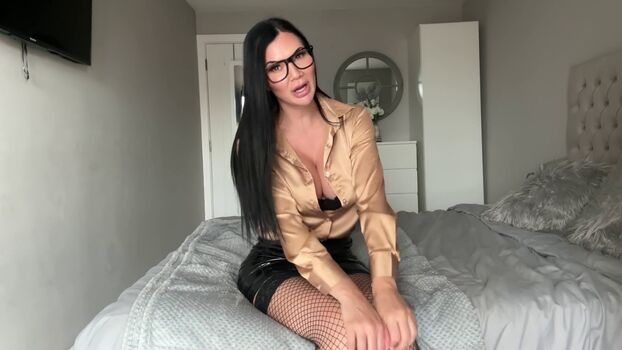 Jasmine jae  page leaked private photo uncensored HD quality