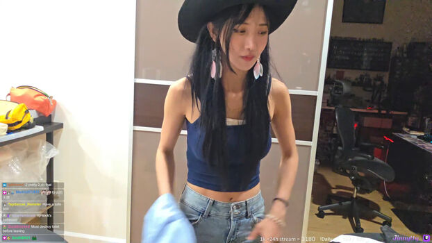 Jinnytty page leaked private photo uncensored HD quality