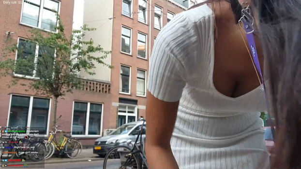 Jinnytty page leaked private photo uncensored HD quality