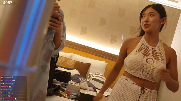 Jinnytty page leaked private photo uncensored HD quality