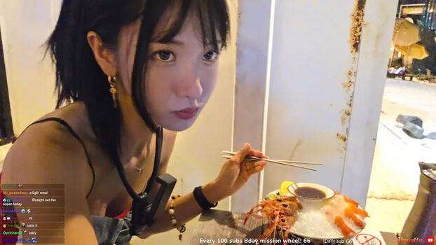 Jinnytty page leaked private photo uncensored HD quality